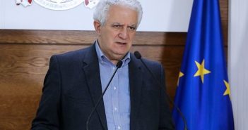 ”სექტემბერში სწავლა შესაძლოა ისევ დისტანციური იყოს, ამას უნდა შეეგუოთ…” – ნახეთ რას ამბობს ამირან გამყრელელიძე ახალ სასწავლო წელზე